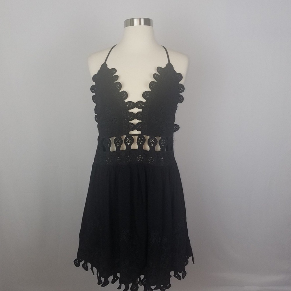 2/$25 HONEY PUNCH CROCHET LACE SUNDRESS - Picture 3 of 4